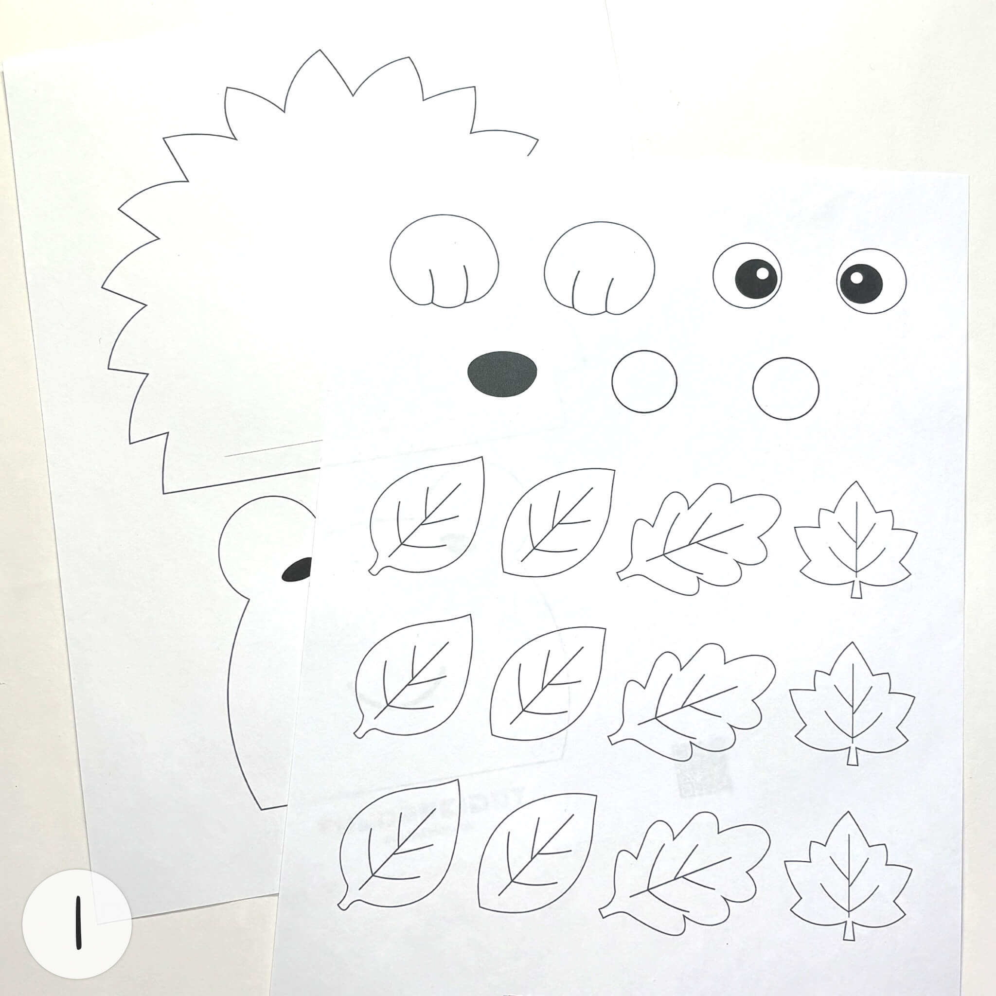 Step-by-Step Guide for «Hedgehog Cut and Glue Paper Craft Activity» - Image 1