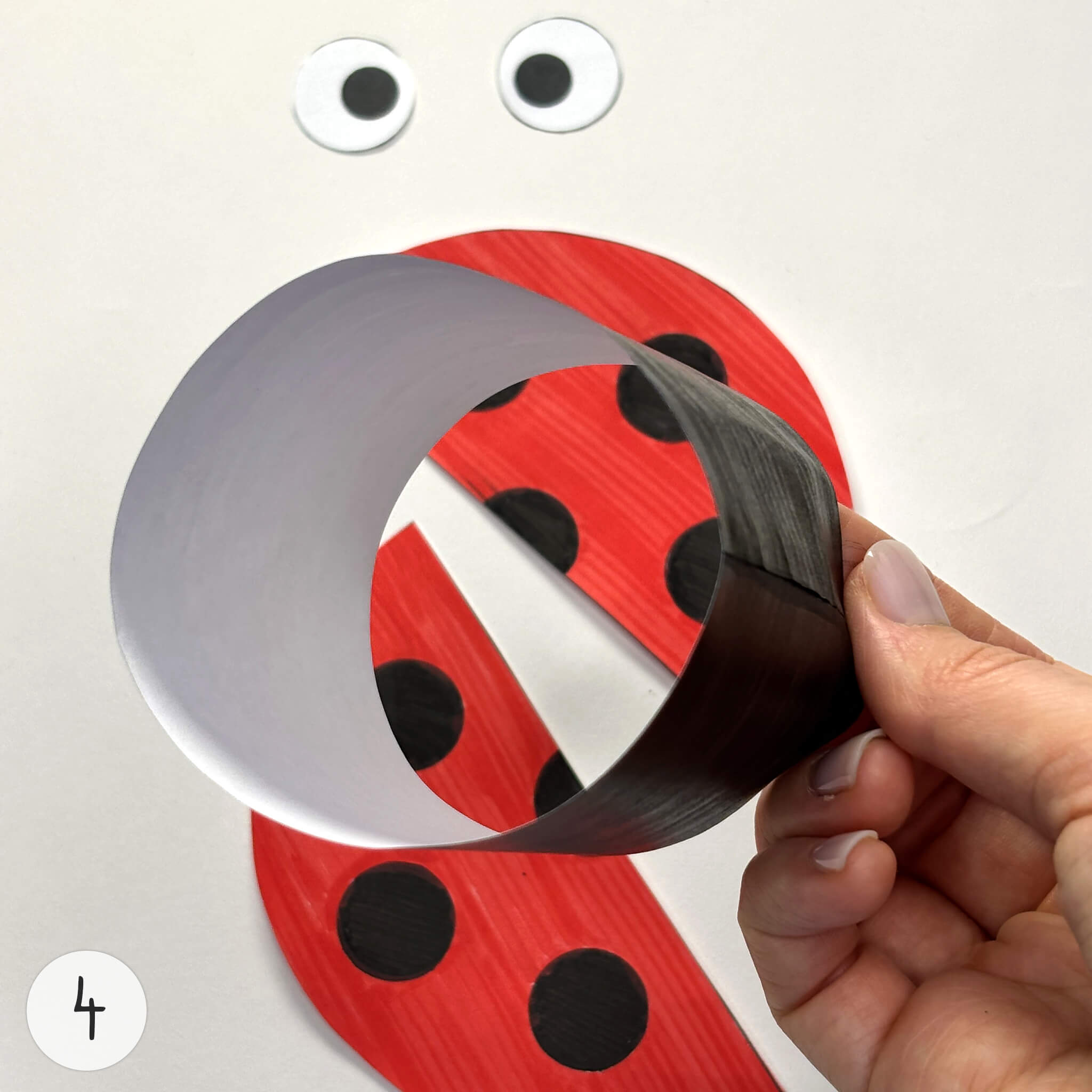 Instruction for «Paper Ladybug Craft Template» - Image 4